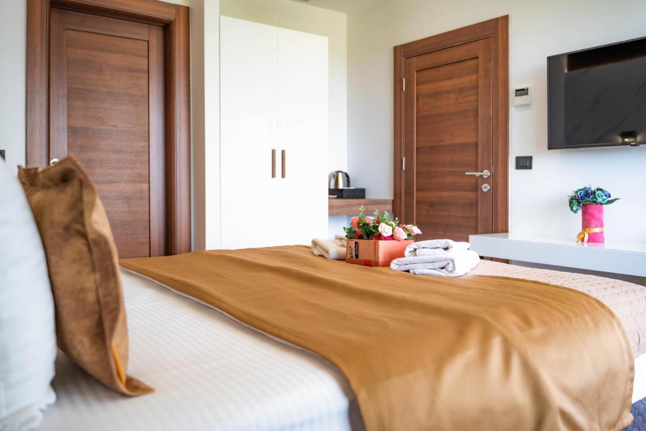 Hotel Lajka Luxury Ούλτσιν Εξωτερικό φωτογραφία